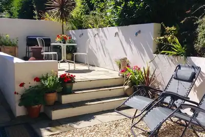 Image de Little Crofty. Parfait pour les amateurs de plage, les amoureux de la nature et les ornithologues amateurs.