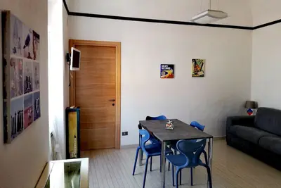 Image de Au coeur de Loano, dans un immeuble historique, appartement de deux pièces, cod. Citra 009034-Lt-0810