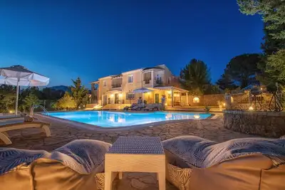 Image de Villa De Luxe Avec Piscine PRIVÉE PRÈS De La Plage
