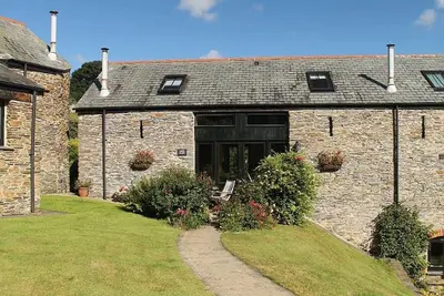 Image de Conversion d'une grange élégante dans le magnifique South Hams - endroit calme, pour 6 personnes