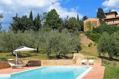 Ancienne villa nichée dans les collines de Chianti