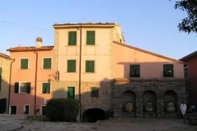 Image de Montemarcello: Typical Ligurian House 5 Lands