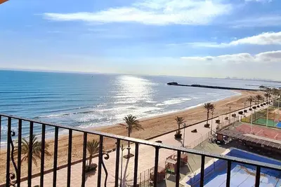 Image de Valence: Penthouse avec vue imprenable sur mer Ă Valence 8\/10 pers