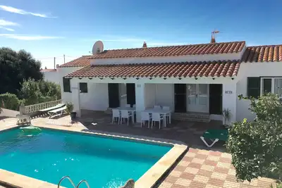 Villa individuelle avec piscine privée, bains de soleil, Wifi