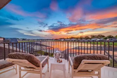 Image de En bord de lac, luxe, 2 suites, salle de jeux, baignoire, 7 km de Disney