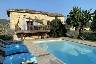 Image de Superbe Gite En Pierre Avec Piscine, Proche Du Centre De Vallon Pont D'Arc