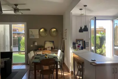 Image de Casa en Costaballena, en urbanización cerrada. 6-8 personas. Jardín privado.