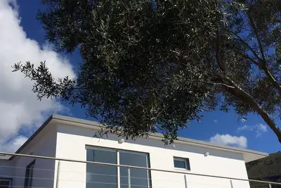 Image de Villa isolée avec vue panoramique sur la mer - avec piscine à débordement - Wifi gratuit
