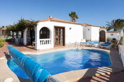 Image de Excellent Deux Pieces villa avec vue imprenable et piscine privée chauffée