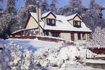 Image de Deux Vues Storey Maison Avec Fabulous Montagne