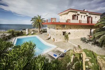 Image de VIlla sur la plage en Crète- Pericles Beach Villa-Family Friednly-Private pool