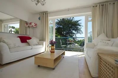 Image de Appartement contemporain de 3 chambres avec vue sur la mer, Ă quelques minutes de la plage