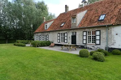 Image de Mas rural de 1729 avec tout confort, vue sur le golf