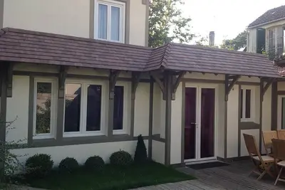 Image de Superb Charming House In The Center Of Deauville, With Garden