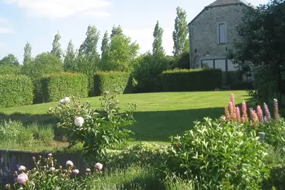 Image de Gîte de charme, piscine d'été, emplacement exceptionnel, living très spacieux