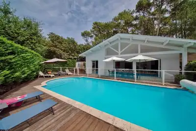 Image de Exceptionel. Maison haut standing très spacieuse tout confort. Piscine chauffée