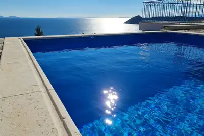 Image de Artemis, vue imprenable, Schinias, Athènes! Logement entier / piscine / EOT0208Κ92000302501