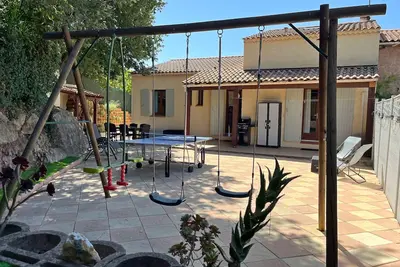 Image de Villa T4\/T5 climatisée à 5min plages, calme, jardin sans vis-à-vis