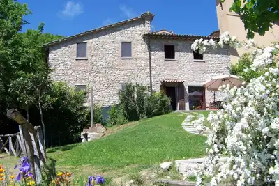 Rustico panoramique avec piscine entre l'Ombrie et la Toscane 1