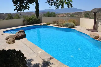 Image de Villa avec piscine privée isolée dans 23 acres - tranquillité idyllique