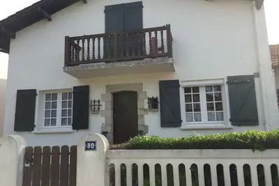 Image de Maison de ville quartier calme proche golf et toutes commodités