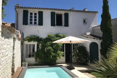 Image de Grande Maison de caractère dans le coeur de La Flotte