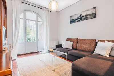 Image de Apple by People Rentals