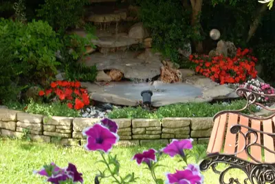 Image de Elégant appartement résidentiel à Bardolino avec jardin privé. . . Wi-Fi gratuit