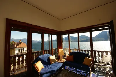 Appartement dans une position privilégiée, près du lac