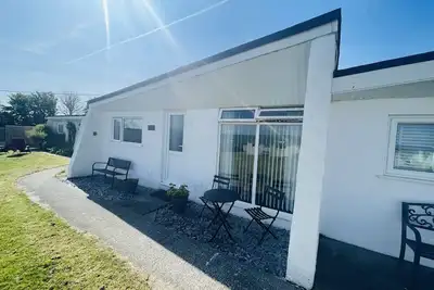 Image de Chalet de vacances n ° 67 Pebbles 2 chambres, village de vacances de Widemouth Bay, Bude Ex23 0dj