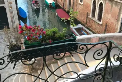 Image de Standing at home in the heart of the historic center of Venice