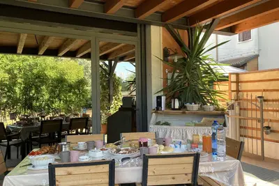 Image de Vérone, maison avec véranda et jardin, dans une maison individuelle, parking