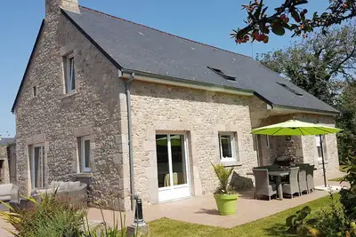 Image de Maison avec jardin au calme au centre de Barfleur, Ă 2 pas du port