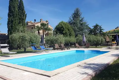 Image de Casale Terra e Sole, piscine privée, jacuzzi, 9 chambres, 22 personnes,