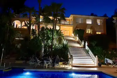 Image de Villa d'exception proche plage, vue panoramique, piscine chauffée, jacuzzi, wifi