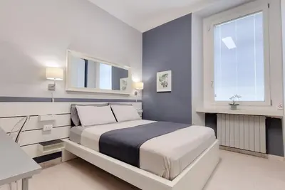 Image de Charme - Grand appartement de trois pièces Gare centrale