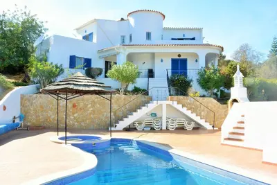 Image de Villa dans un endroit paisible et isolé