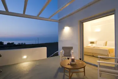 Image de Sun Anemos Resort, suite '' Anemos '' en face de la plage d'Oia.