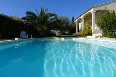 Image de Villa familiale avec piscine privée, 8 couchages avec 4 chambres et 3 salles de bains