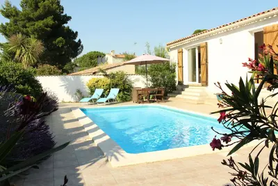 Image de Villa Avec piscine privée et terrain de pétanque