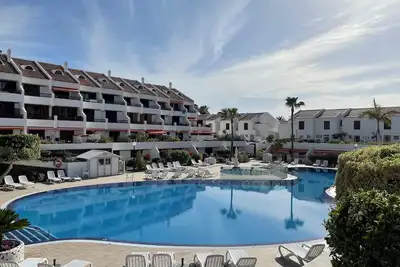 Image de Appartement intelligent sur Parque Santiago, 1 chambre, balcon avec vue sur la piscine, Wi-Fi