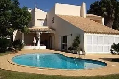 Image de Villa 'Caguy' avec piscine privée à 5 minutes à pied de la plage