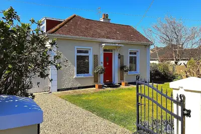 Spacieux et élégant Crayfish Cottage près de la plage de Portrush, des restaurants, du port