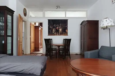 Image de Appartement entre écuries royales et Palais de la Paix