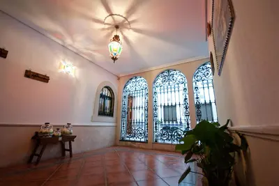 Image de Maison de tourisme Plaza de la Magdalena. Casque historique. Maison indépendante Patio