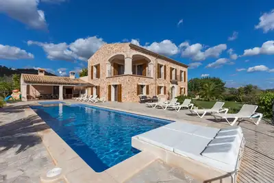 Image de Villa De Luxe Avec Sea-vues lointaines et piscine privée