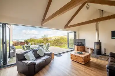 Image de Maison de vacances de luxe, plage avec vue imprenable sur la mer, Broad Haven, Pembrokeshire