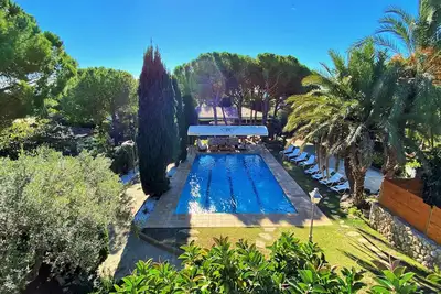 Image de Villa El Ranch. 15 min. en voiture\/Sitges. 5 min. Ă pied de la plage. Jardin ++