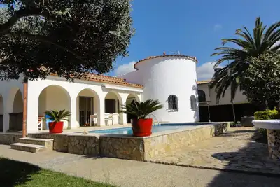 Image de Empuriabrava: Villa Maison Avec Piscine A Empuriabrava Wifi