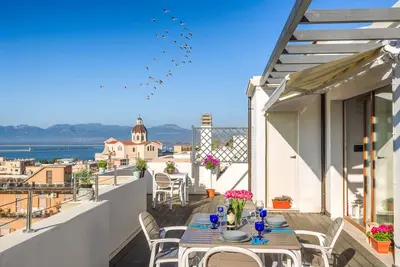 Image de Nouveau penthouse avec vue imprenable sur Cagliari